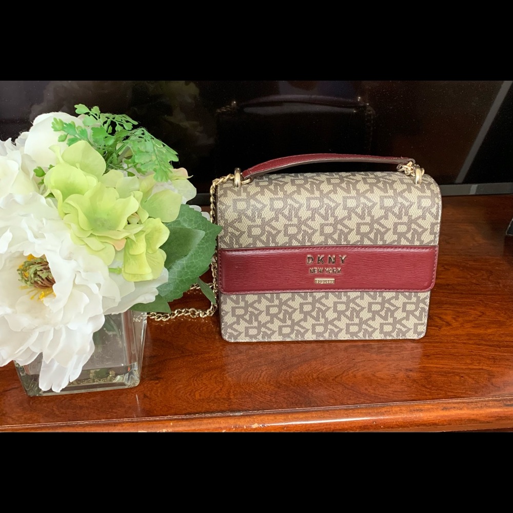 DKYN purse